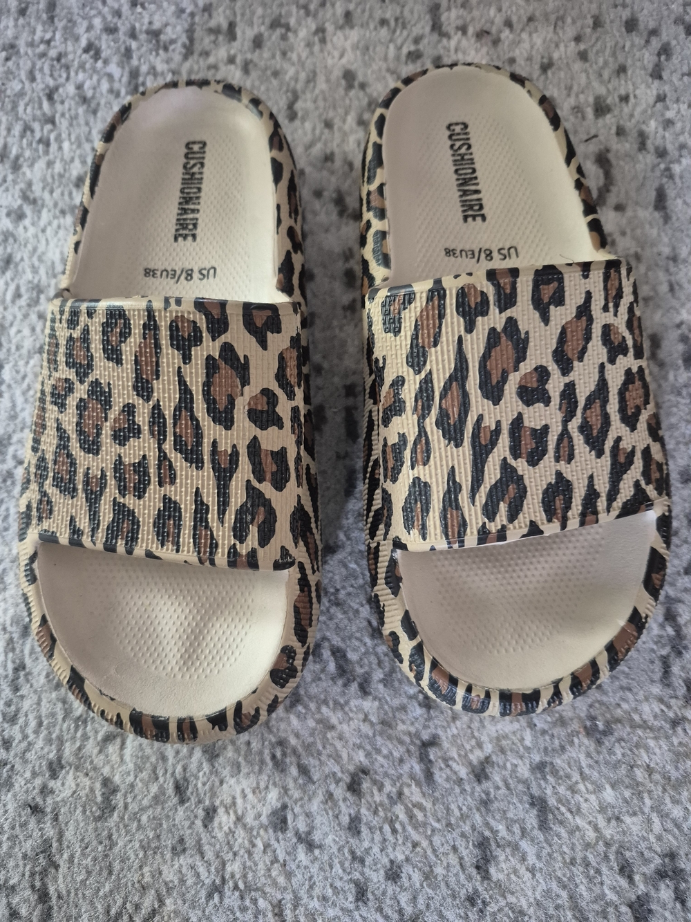 Cushionaire Leopard Print Slide Sandals - Brown/Black